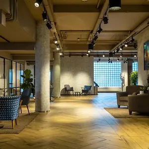 https://skotel-the-hague-hotelschool-the-hague.thehaguehotels.net